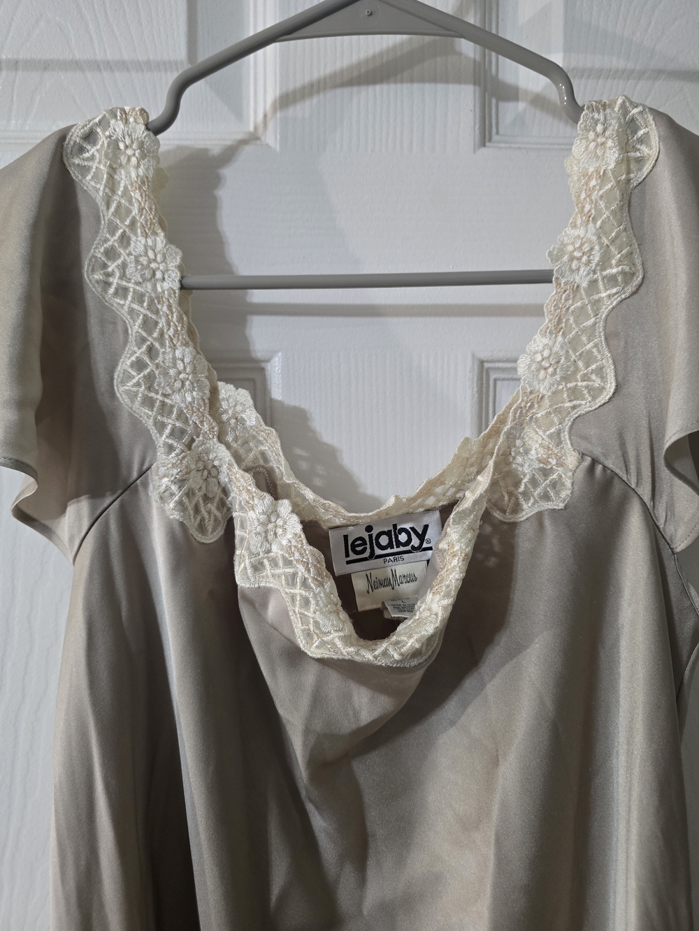 Lejaby Neiman Marcus Satin Slip Dress with Lace Trim - Champagne/Ivory Sz Large